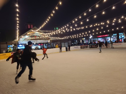 Farmington prepares Riley Park Ice Rink for winter fun